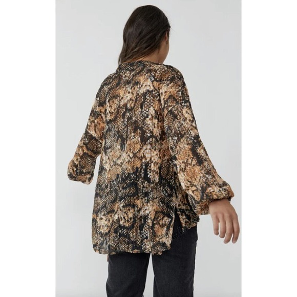 New Free People Out For The Night Long Sleeve Top in Snake Combo ~Size Small - Picture 3 of 16